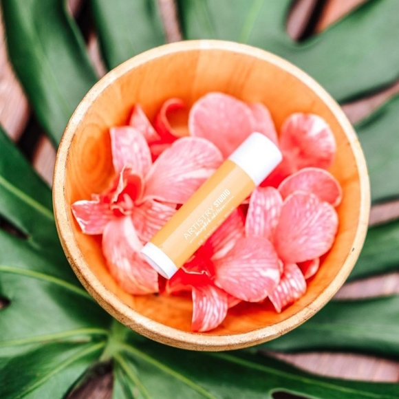 organic, decorative lip balm - Picture 3 of 5